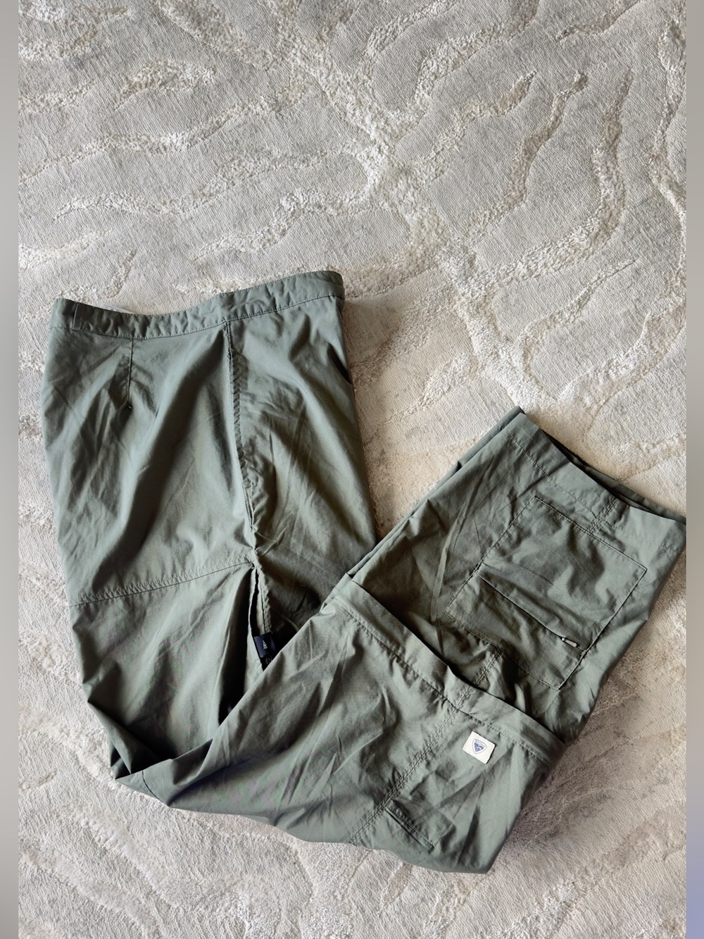 Nike ACG Convertible Zip-Off Cargo Pants to Shorts olive green women’s Size L